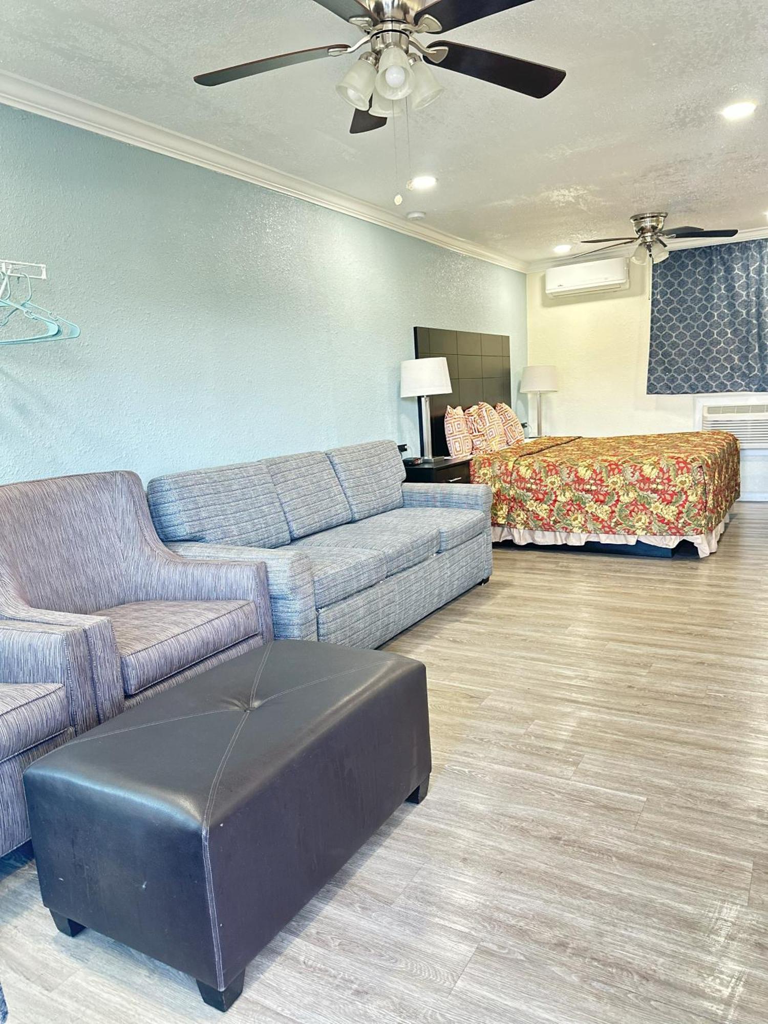 Sunshine Inn & Suites Venice, Florida Venice Gardens Exterior photo